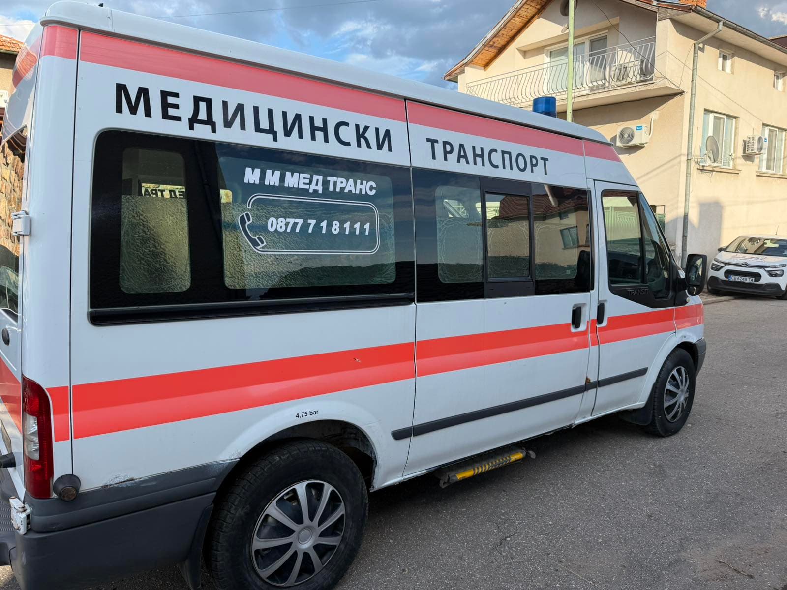 Линейка на М М Мед Транс в страничен изглед